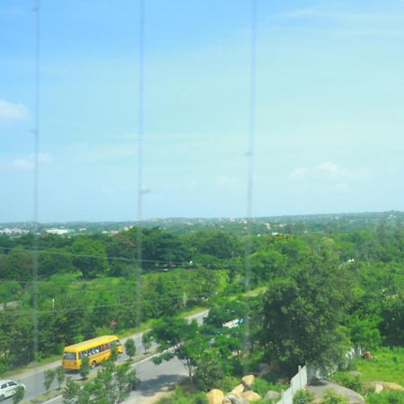 Hotel Sri Raghavendra Grand Turkapally Zewnętrze zdjęcie